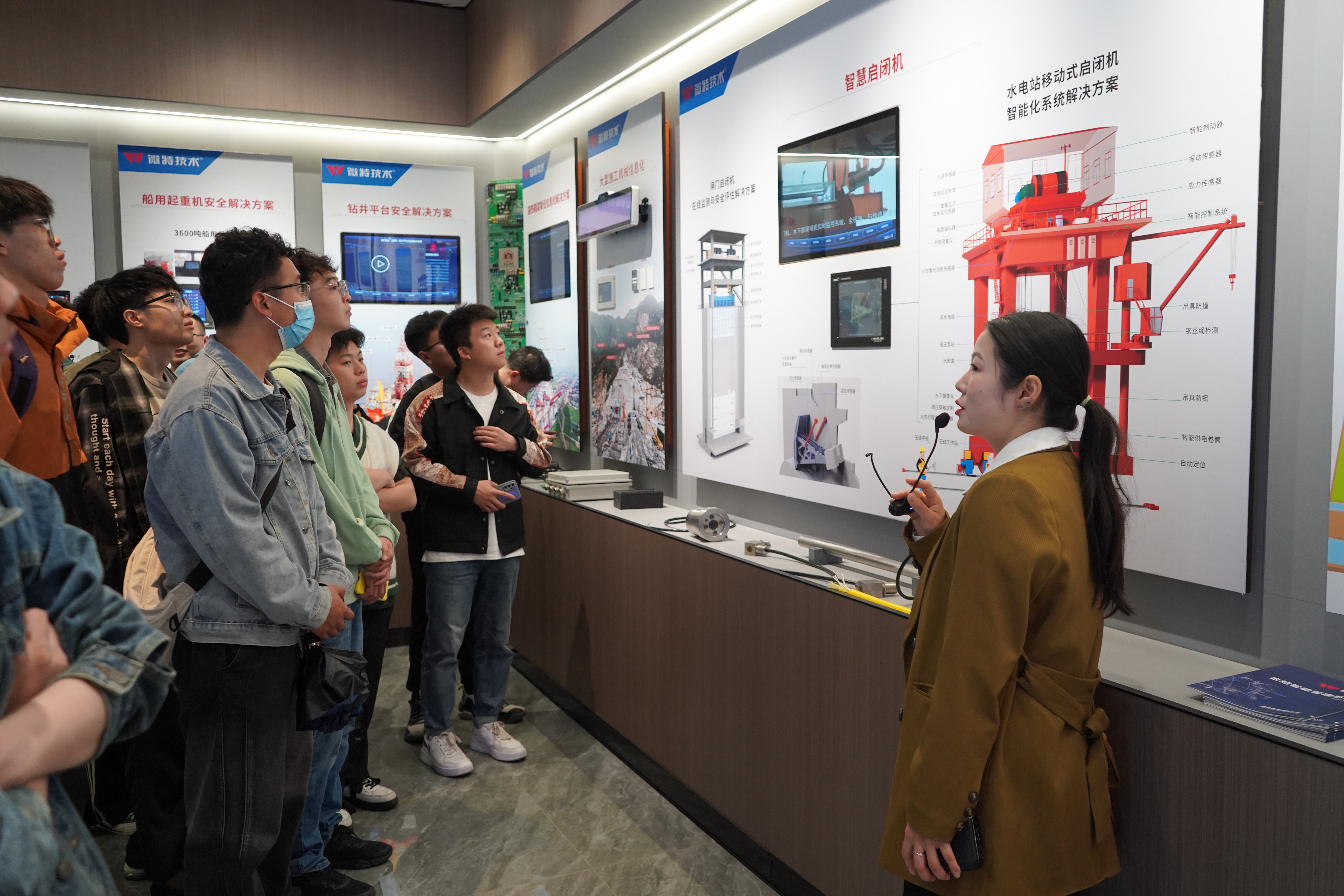 2025微特故事⑦ | “做的是工作，攢的是本事！”在工作中磨練出我的“萬能”實力